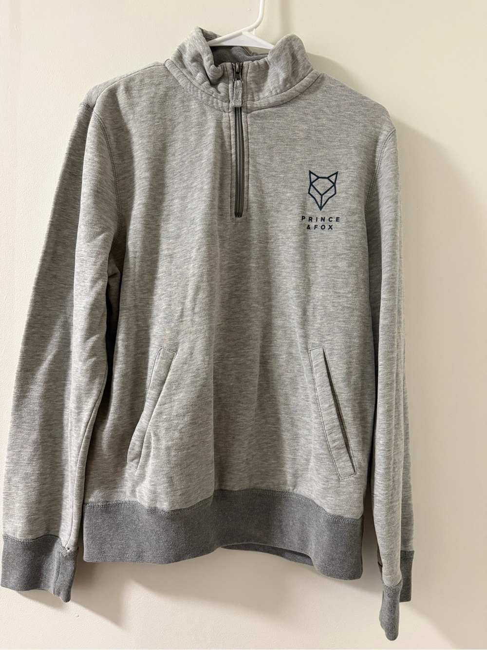 Prince & Fox Half-Zip Sweater Mens Size M Grey Excellent Pullover Logo Pockets